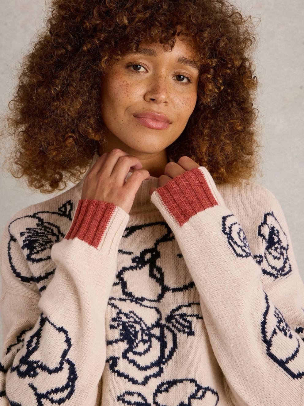 SPRIG FLORAL WOOL JUMPER in NAT MLT - MODEL DETAIL