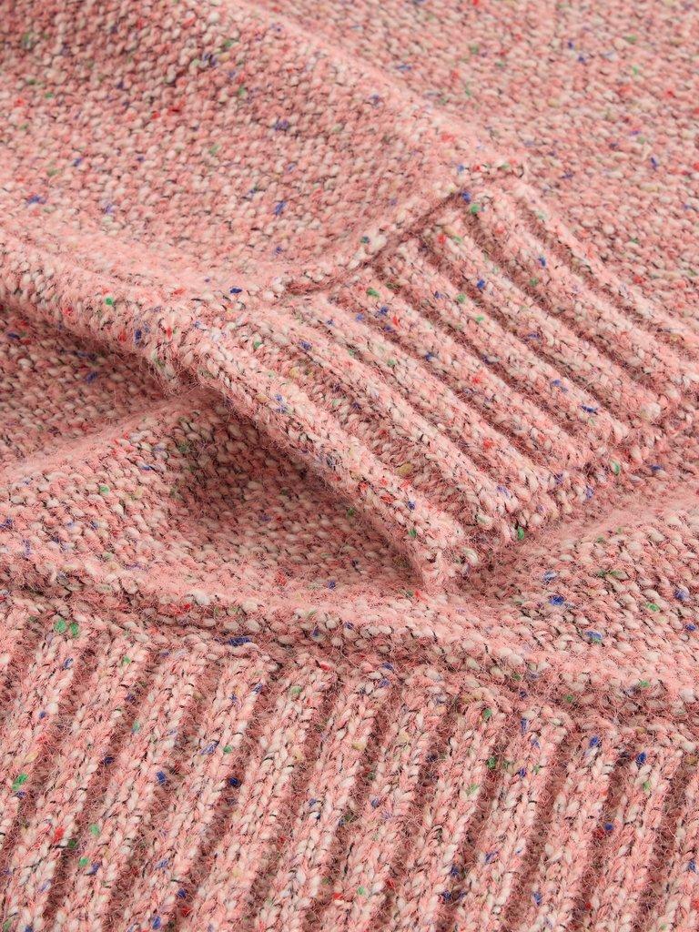TAMMY TEXTURED V NECK in LGT PINK - FLAT DETAIL