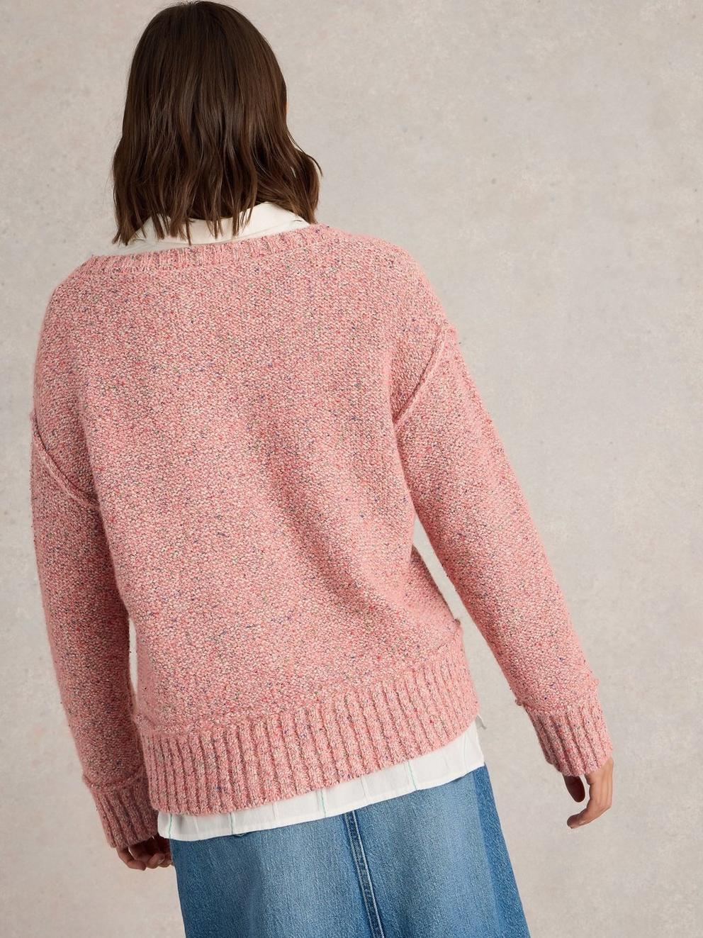 TAMMY TEXTURED V NECK in LGT PINK - MODEL BACK