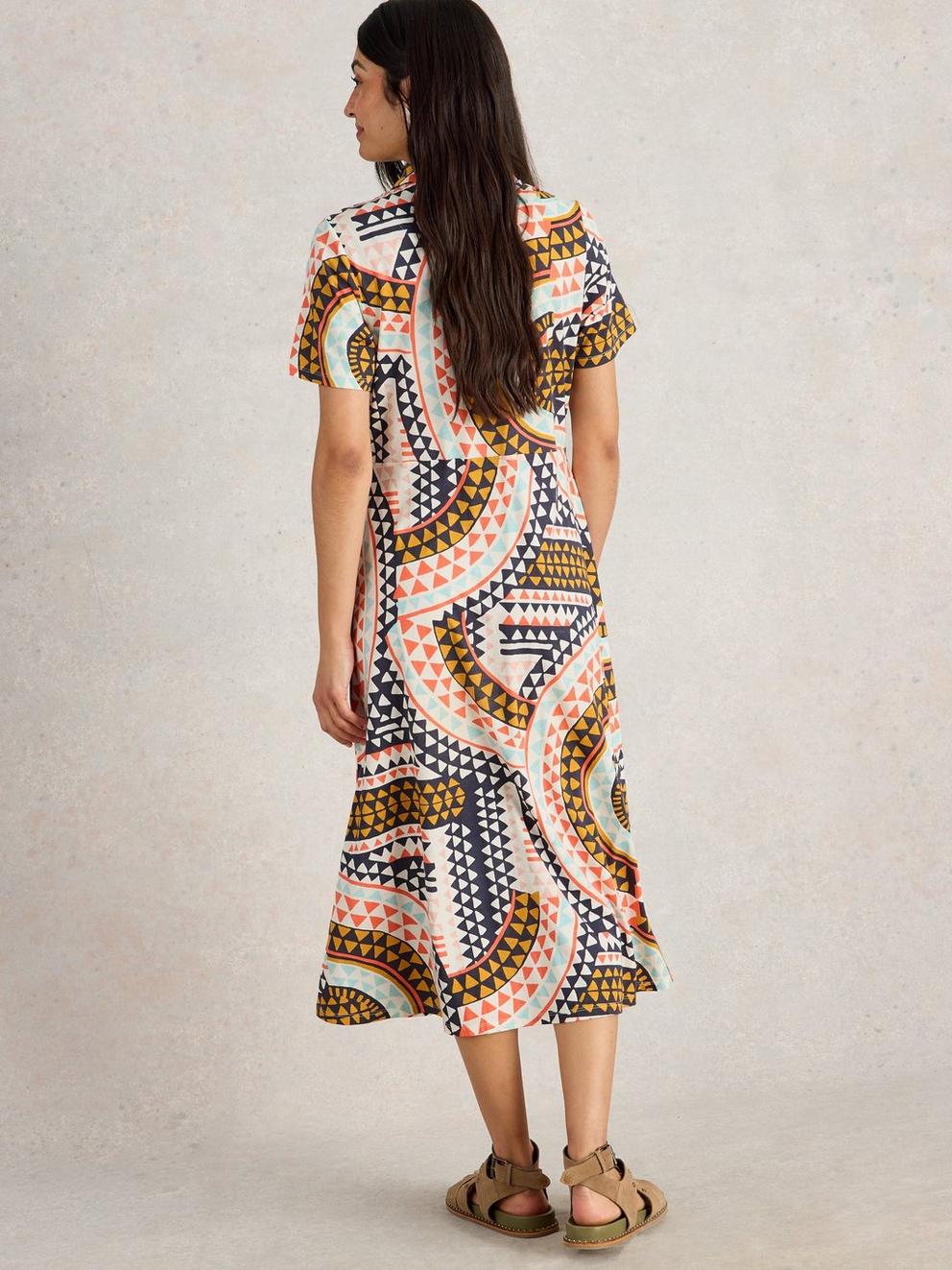 Rua Jersey Shirt Dress Midi in WHITE MLT - MODEL BACK