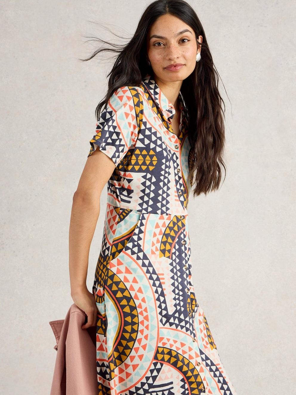 Rua Jersey Shirt Dress Midi in WHITE MLT - MODEL DETAIL