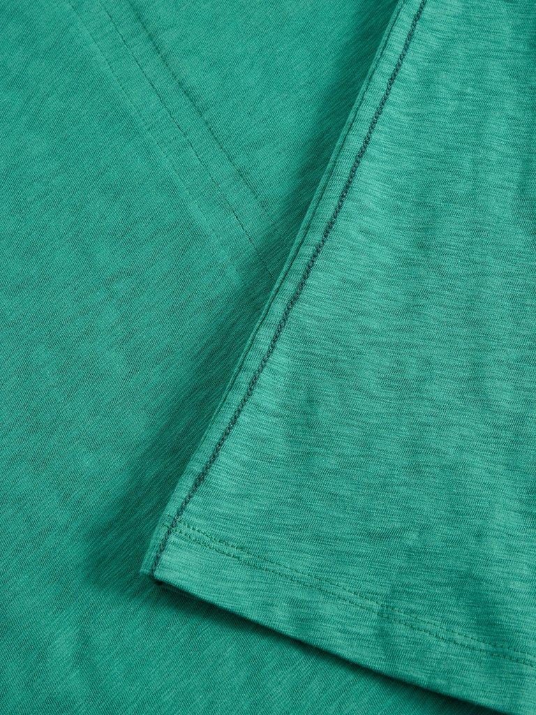 NELLY NOTCH NECK T-SHIRT in DUS GREEN - FLAT DETAIL