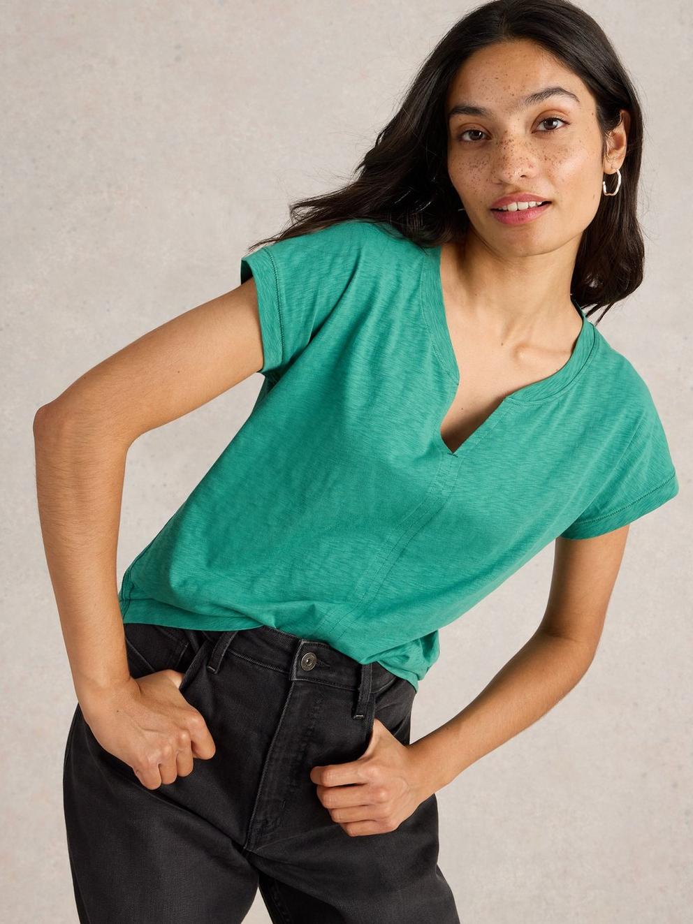 NELLY NOTCH NECK T-SHIRT in DUS GREEN - MODEL DETAIL