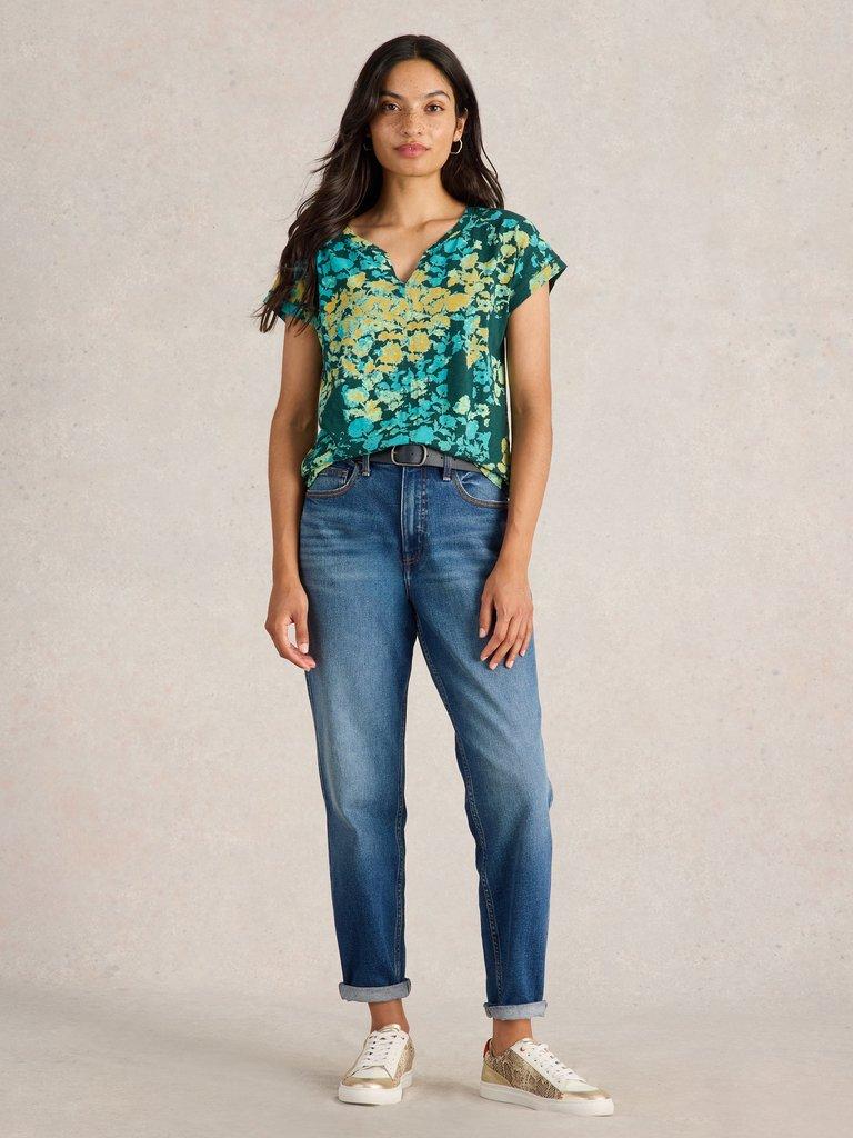 NELLY NOTCH NECK T-SHIRT in GREEN PR - MODEL FRONT