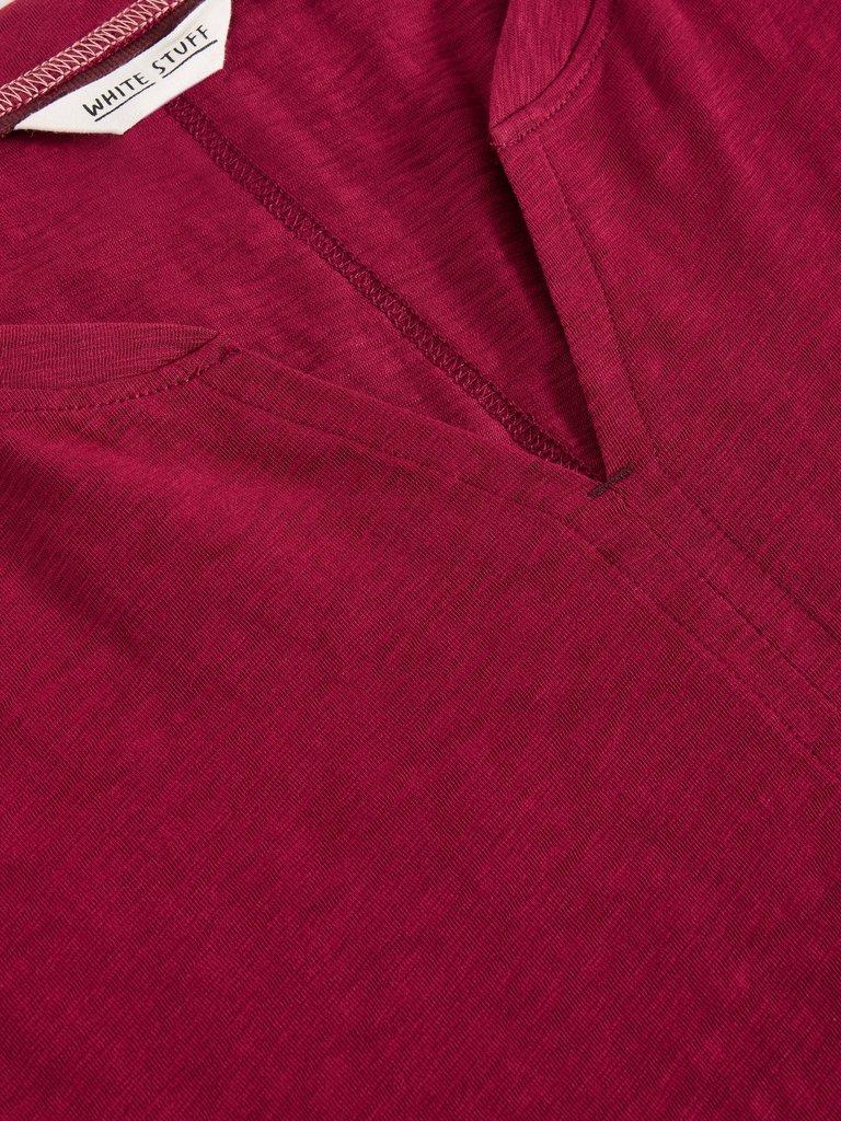 NELLY NOTCH NECK T-SHIRT in MID PLUM - FLAT DETAIL