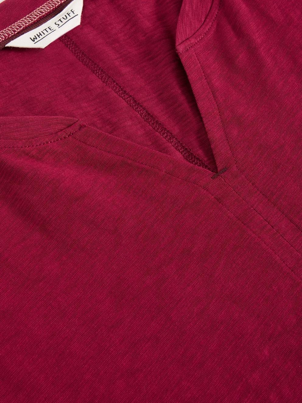 NELLY NOTCH NECK T-SHIRT in MID PLUM - FLAT DETAIL