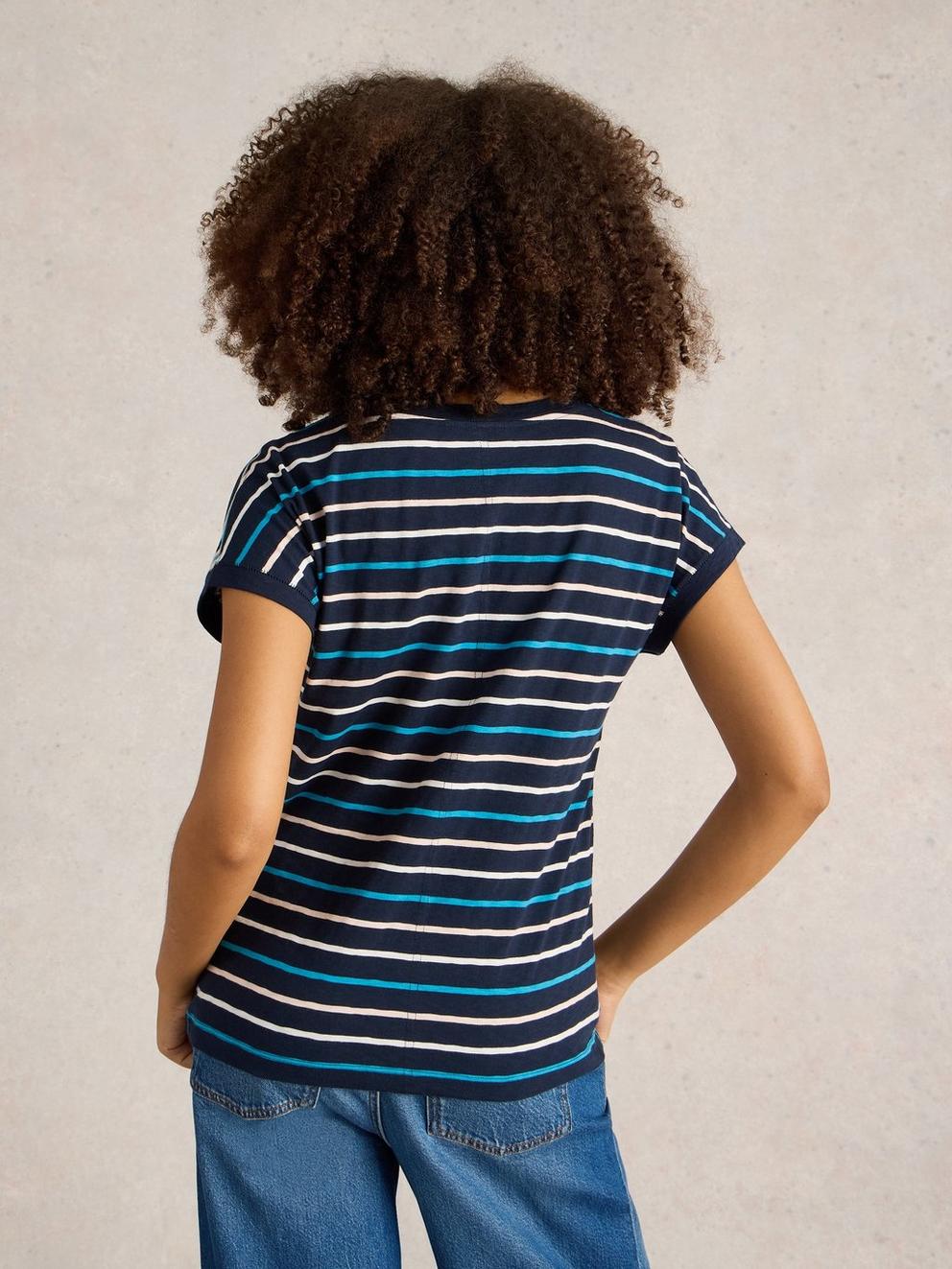 NELLY NOTCH NECK T-SHIRT in NAVY PR - MODEL BACK