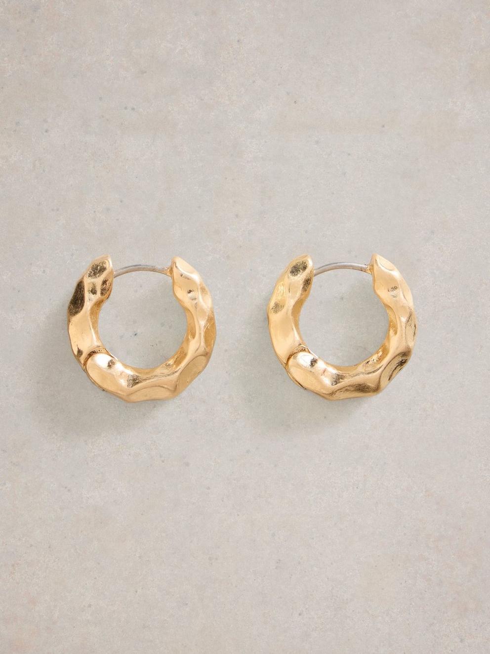 Berrie Huggie Earring in GLD TN MET - FLAT FRONT