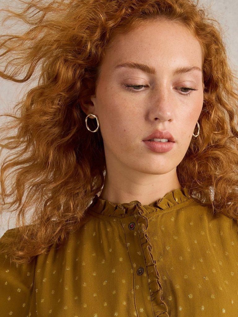 Cynthia Earring Round in GLD TN MET - MODEL FRONT