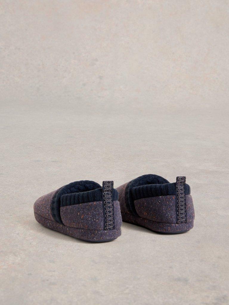 Ray Closed Back Slippers in NAVY MULTI - FLAT BACK