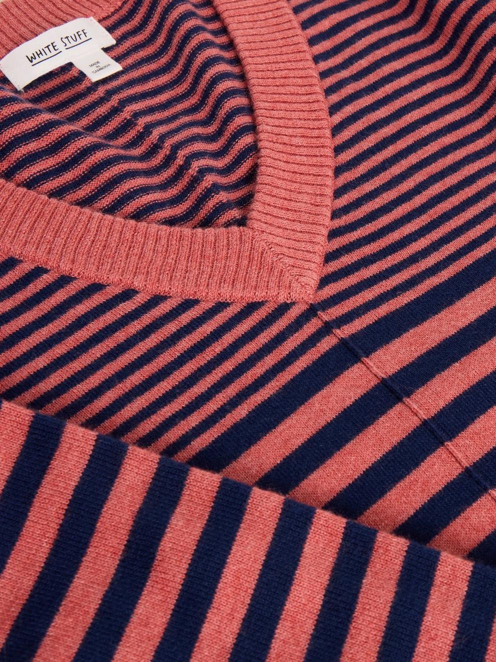 MAGGIE LONG SLEEVE V NECK JUMPER in PINK MLT - FLAT DETAIL