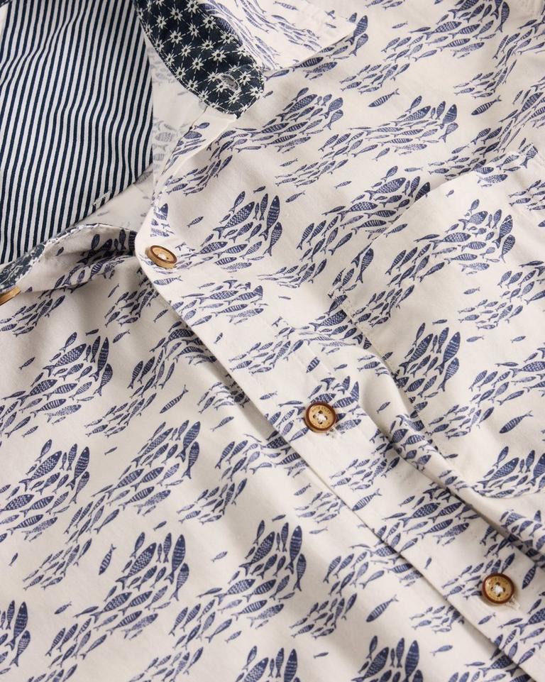 SHOAL FISH PRINTED SHIRT in WHITE PR - FLAT DETAIL