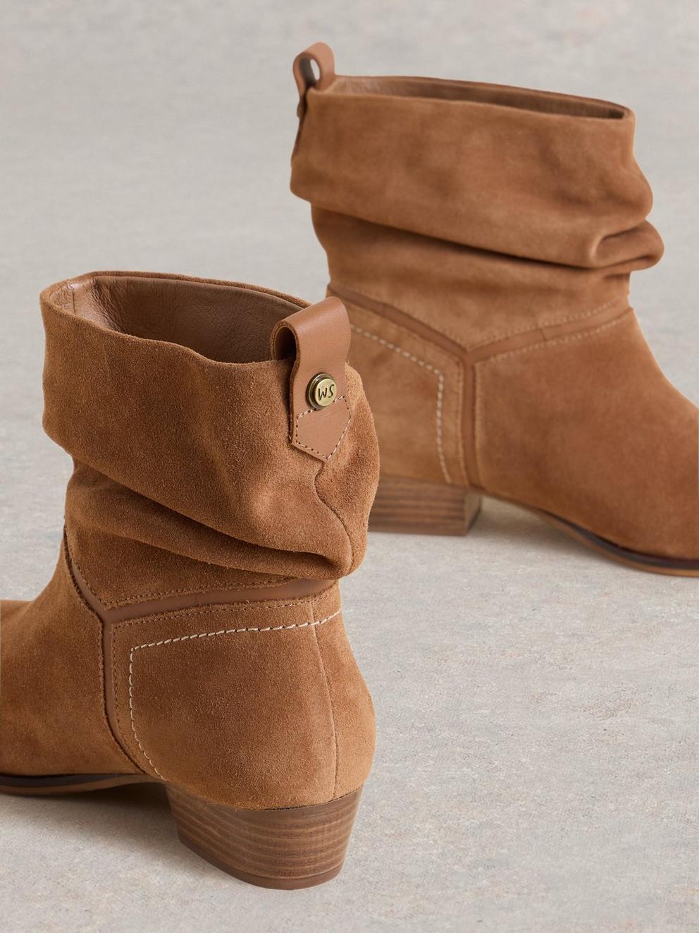 Willow Slouch Boot in MID TAN - FLAT DETAIL