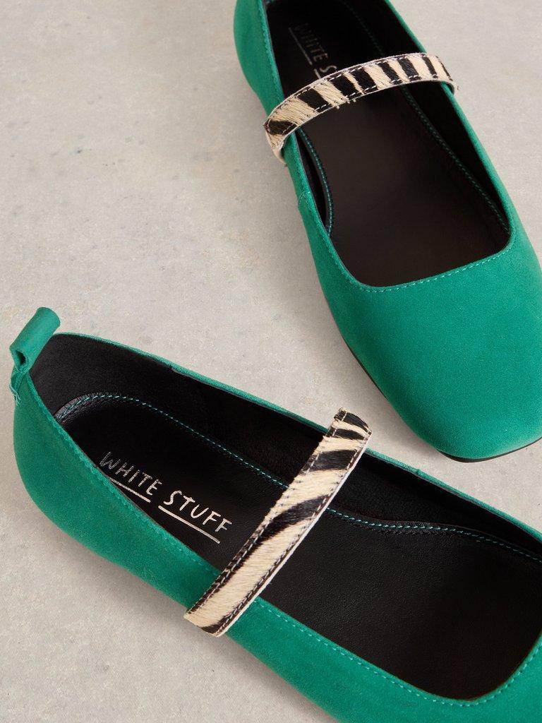 Minnie Strap Leather Ballerina in BRT GREEN - FLAT DETAIL