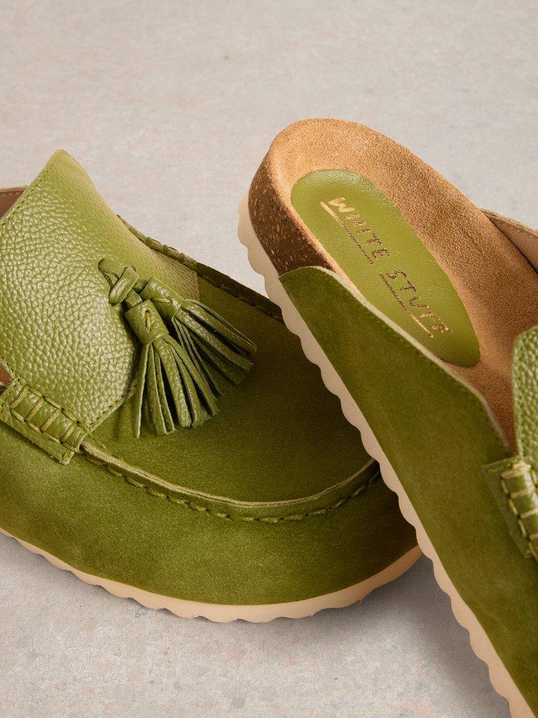 Mabel Slip On Footbed in BRT GREEN - FLAT DETAIL