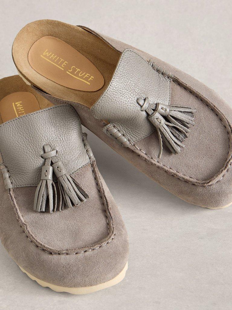 Mabel Slip On Footbed in DUS GREY - FLAT DETAIL
