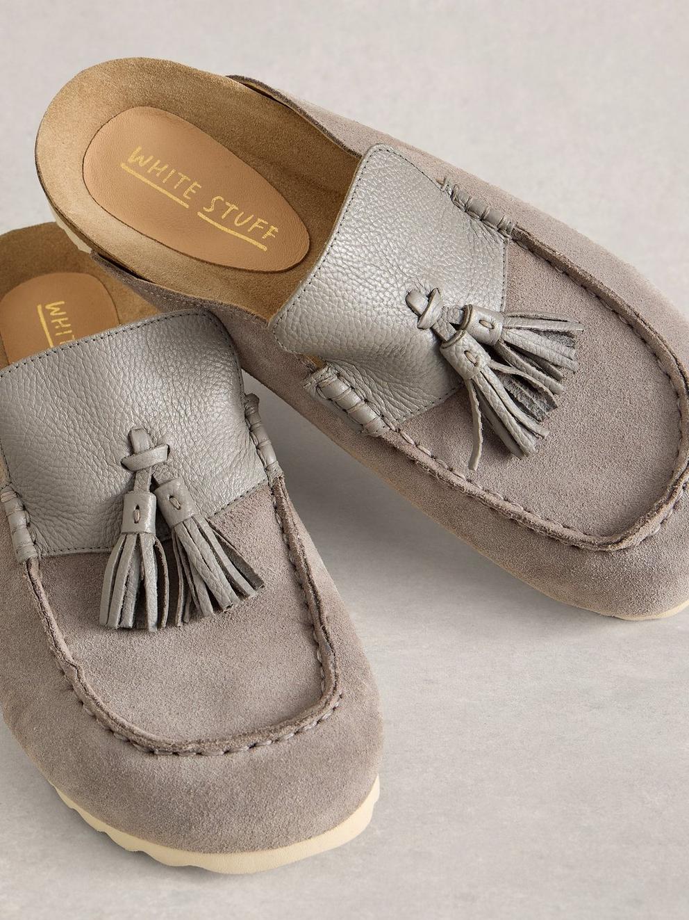 Mabel Slip On Footbed in DUS GREY - FLAT DETAIL
