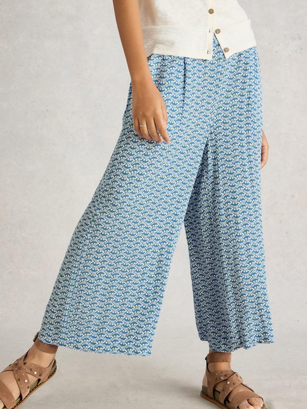 Lisette Crinkle Crop Culotte in BLUE PR - MODEL DETAIL