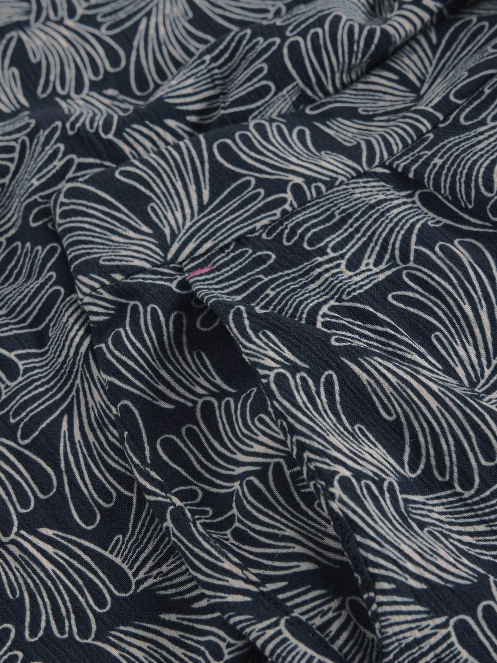 Lisette Crinkle Crop Culotte in NAVY PR - FLAT DETAIL