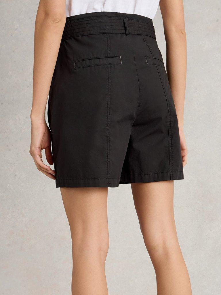 Teakie Short in PURE BLK - MODEL BACK