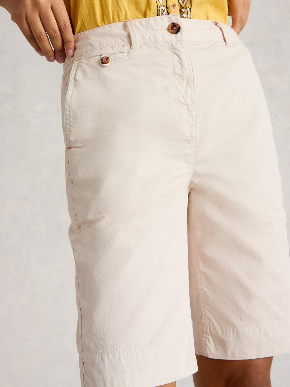 Hayley Organic Chino Short in NAT WHITE - LIFESTYLE