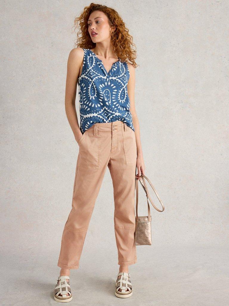 Blaire Crop Trouser in DK NAT - MODEL FRONT