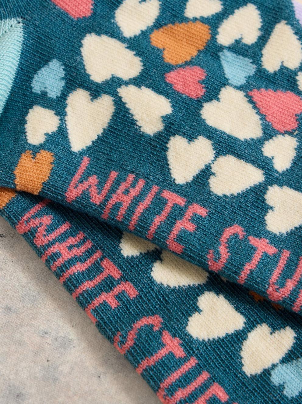 Heart Print Trainer Sock in TEAL MLT - FLAT DETAIL
