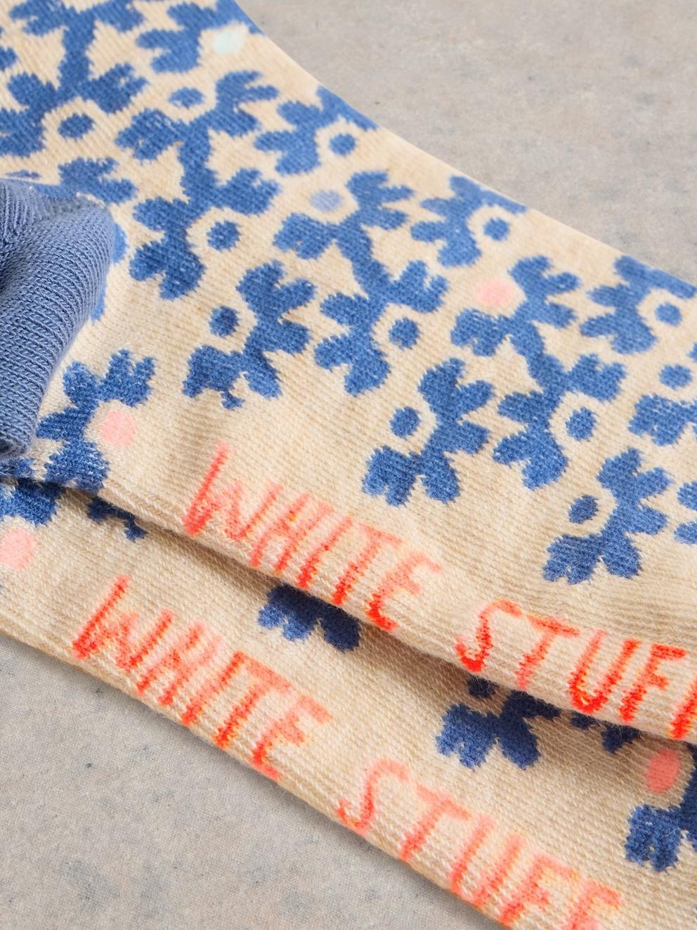 Squiggle Flower Ankle Sock in BLUE MLT - FLAT DETAIL