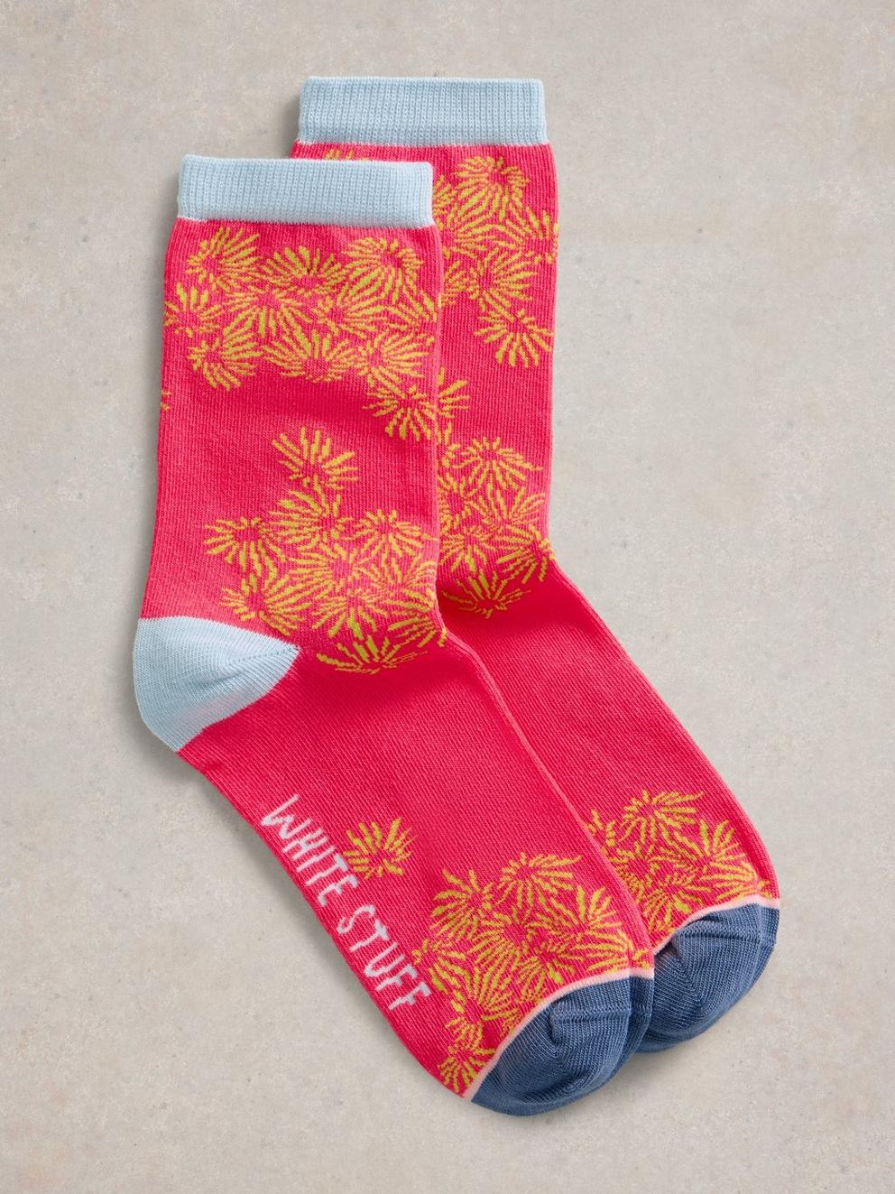 Pop Daisy Ankle Sock in CORAL PR - FLAT FRONT