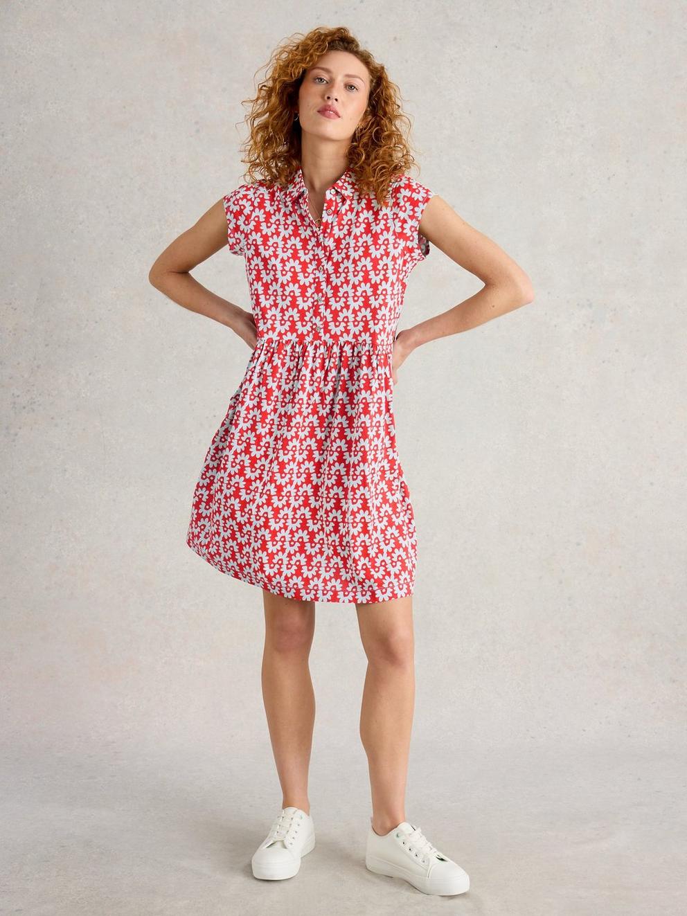 Everly Jersey Shirt Shortsleeve Dress in RED PR - MODEL FRONT