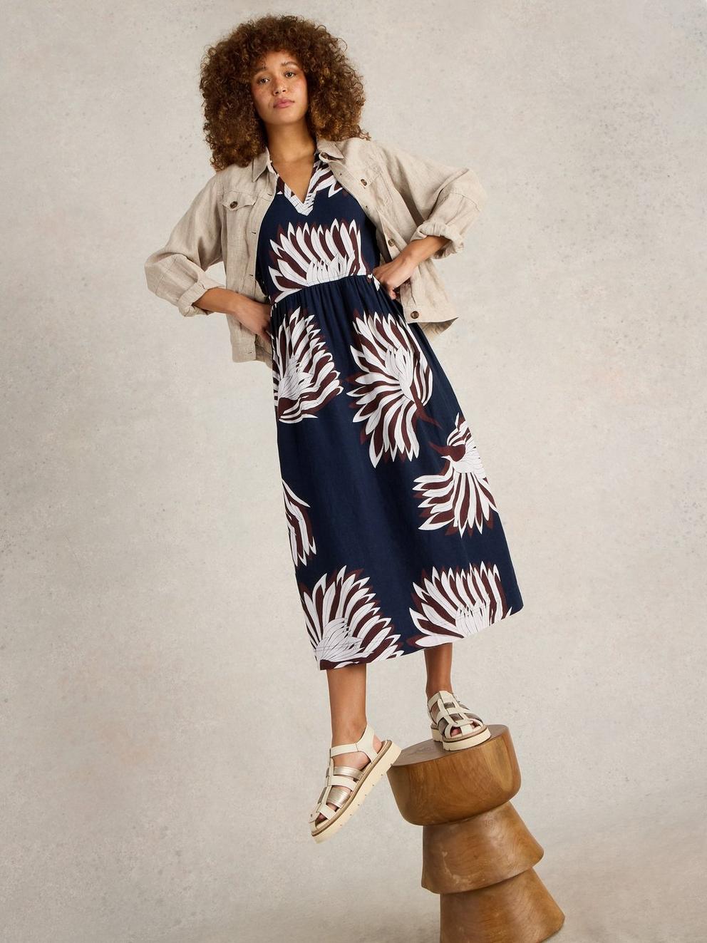 Clove Linen Blend Dress in NAVY PR - LIFESTYLE