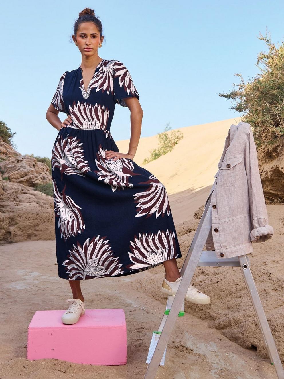 Clove Linen Blend Dress in NAVY PR - MIXED