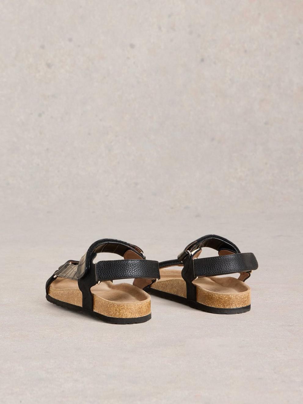 Trek Footbed Sandals in PURE BLK - FLAT BACK