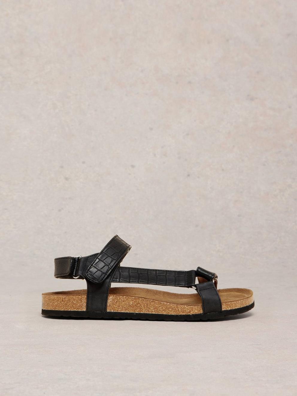 Trek Footbed Sandals in PURE BLK - LIFESTYLE