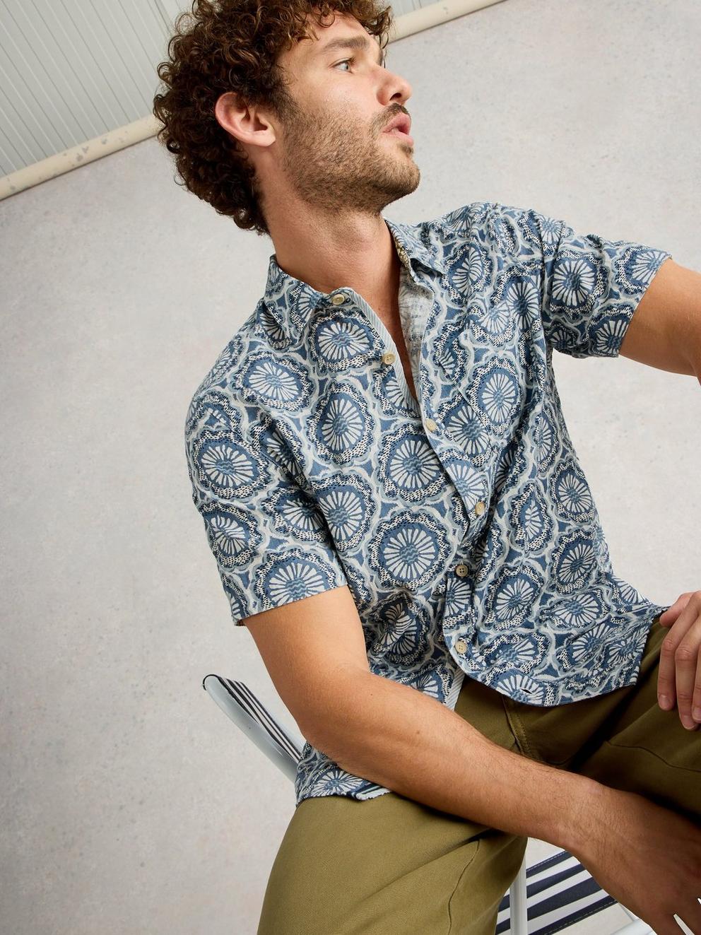 Finsbury Tile Printed Shirt in BLUE PR - LIFESTYLE