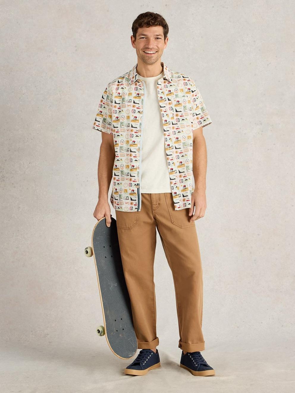 Finsbury Travel Printed Shirt in NAT PR - MODEL FRONT