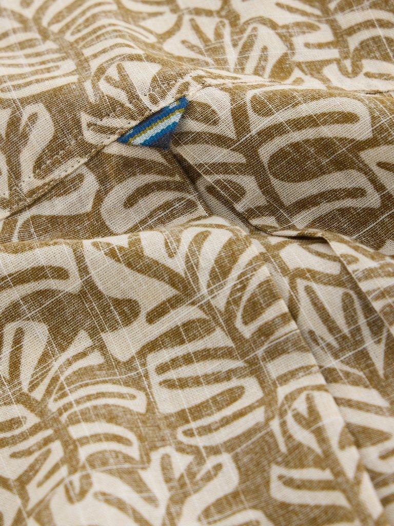 Finsbury Leaf Printed Shirt in GREEN PR - FLAT DETAIL
