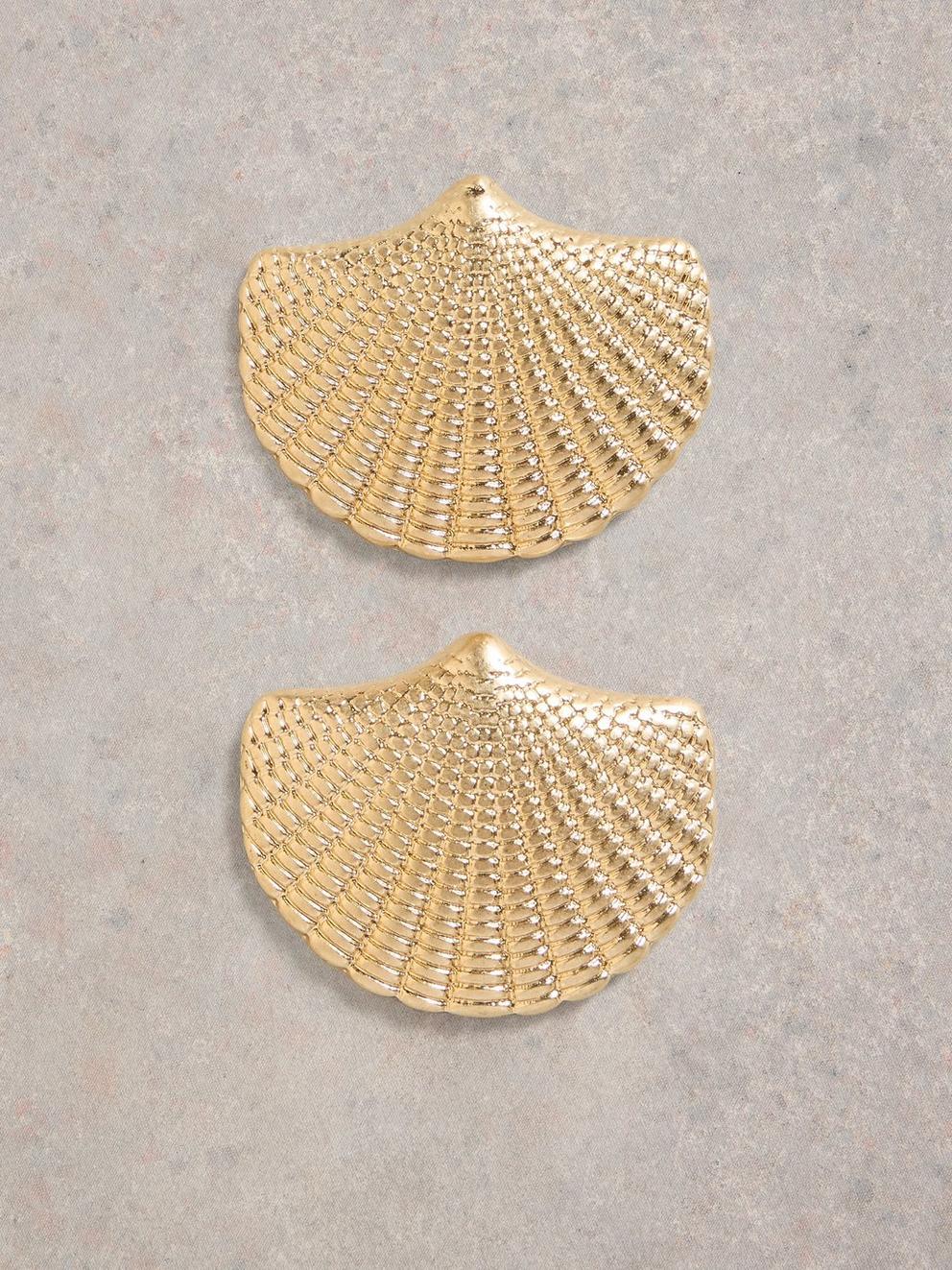 Shell Stud Earring in GLD TN MET - FLAT FRONT