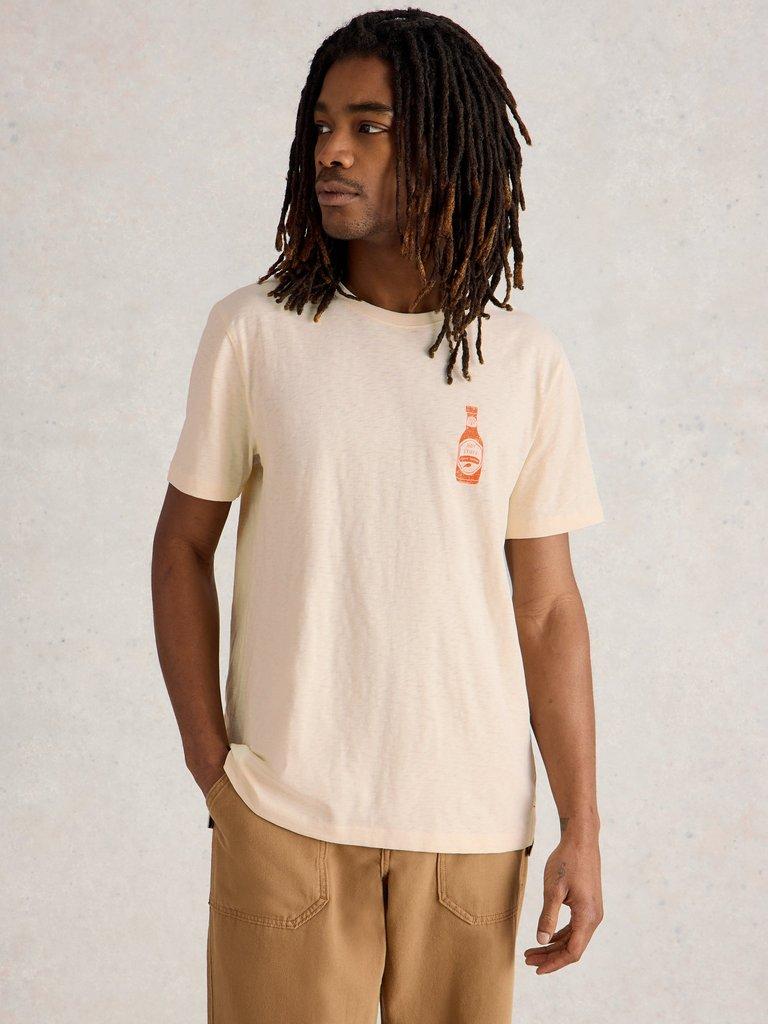 Abersoch Chilli Graphic Tee in NAT PR - MODEL DETAIL