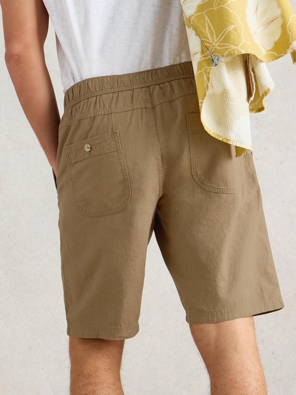 Drawstring Linen Blend Short in DK NAT - MODEL BACK