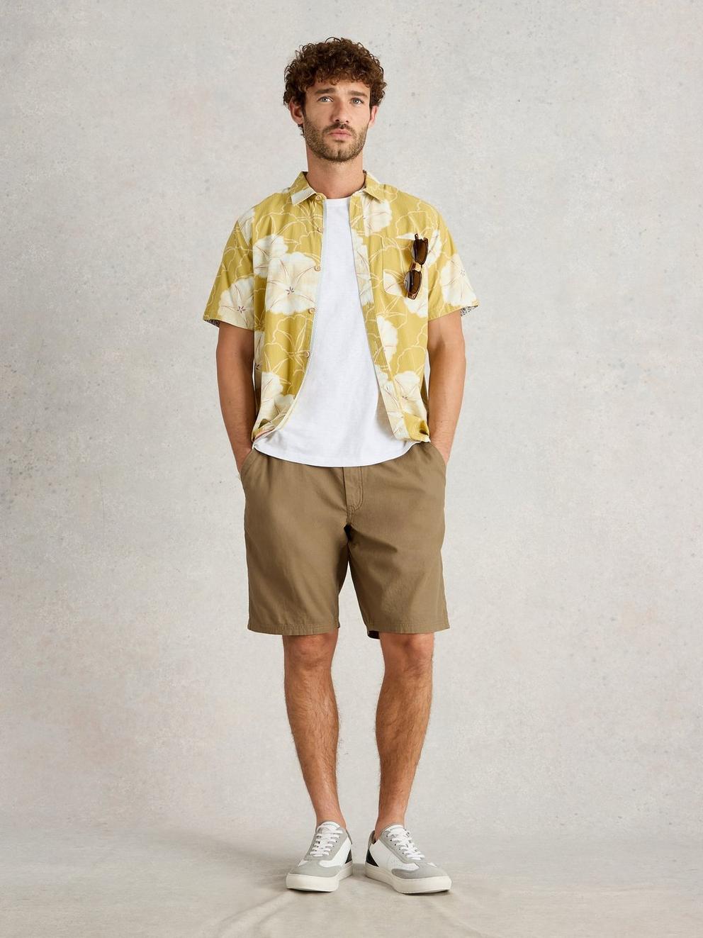 Drawstring Linen Blend Short in DK NAT - MODEL FRONT