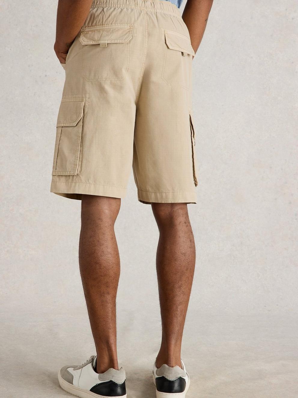 Callington Cargo Short in LGT NAT - MODEL BACK