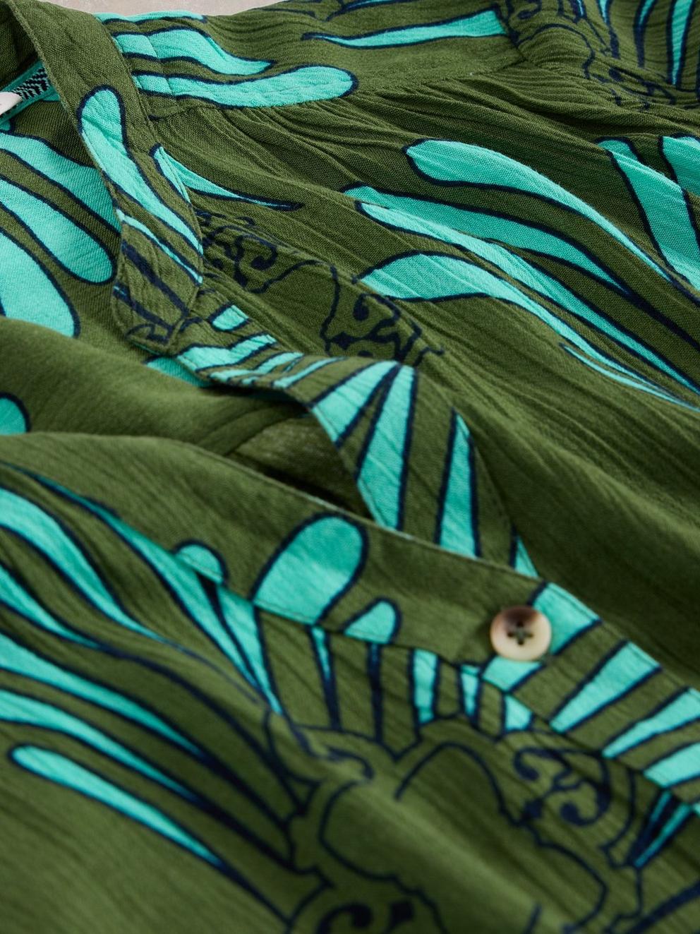 Sloane Shirt in GREEN MLT - FLAT DETAIL