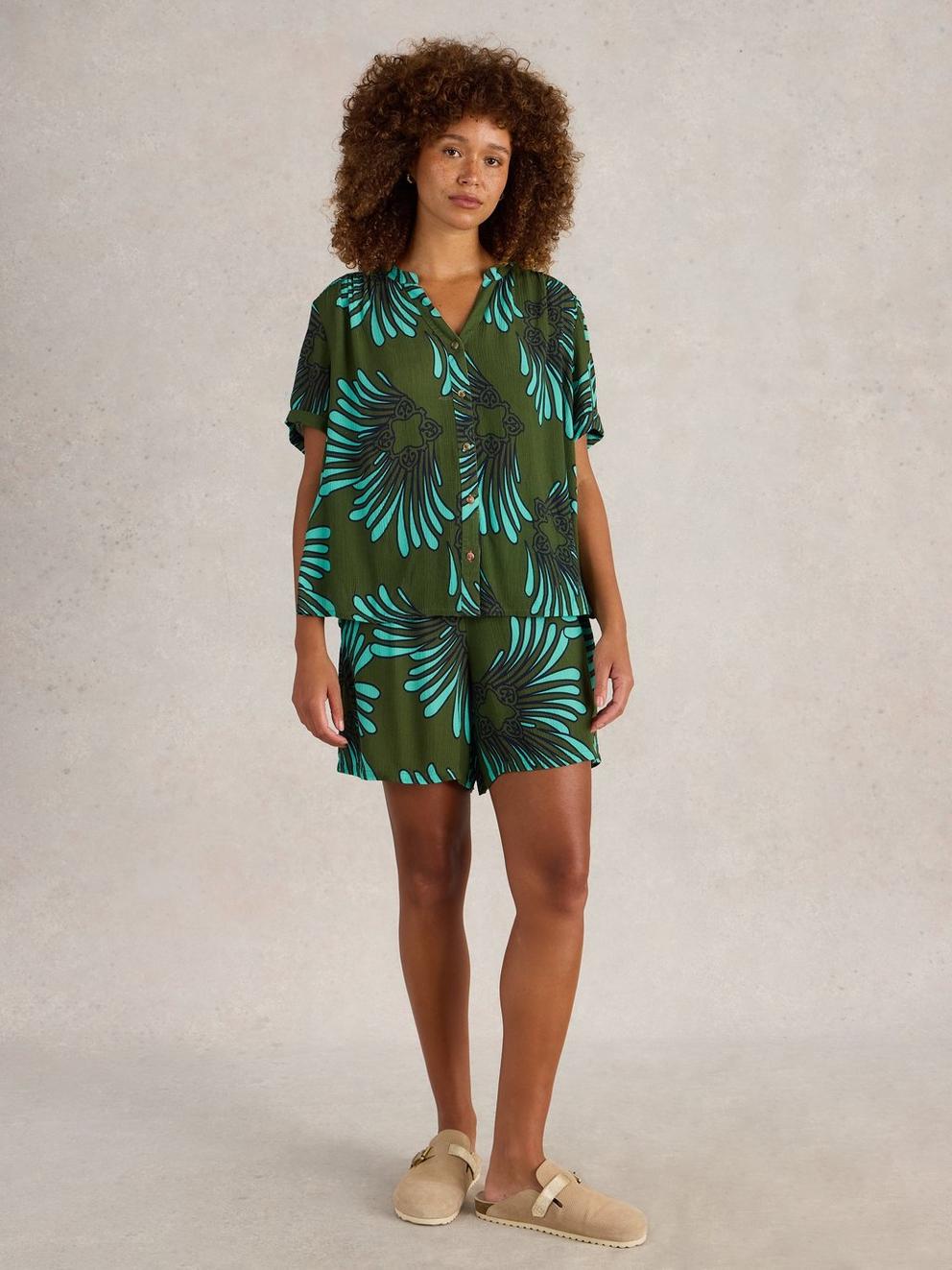 Sloane Shirt in GREEN MLT - MODEL FRONT