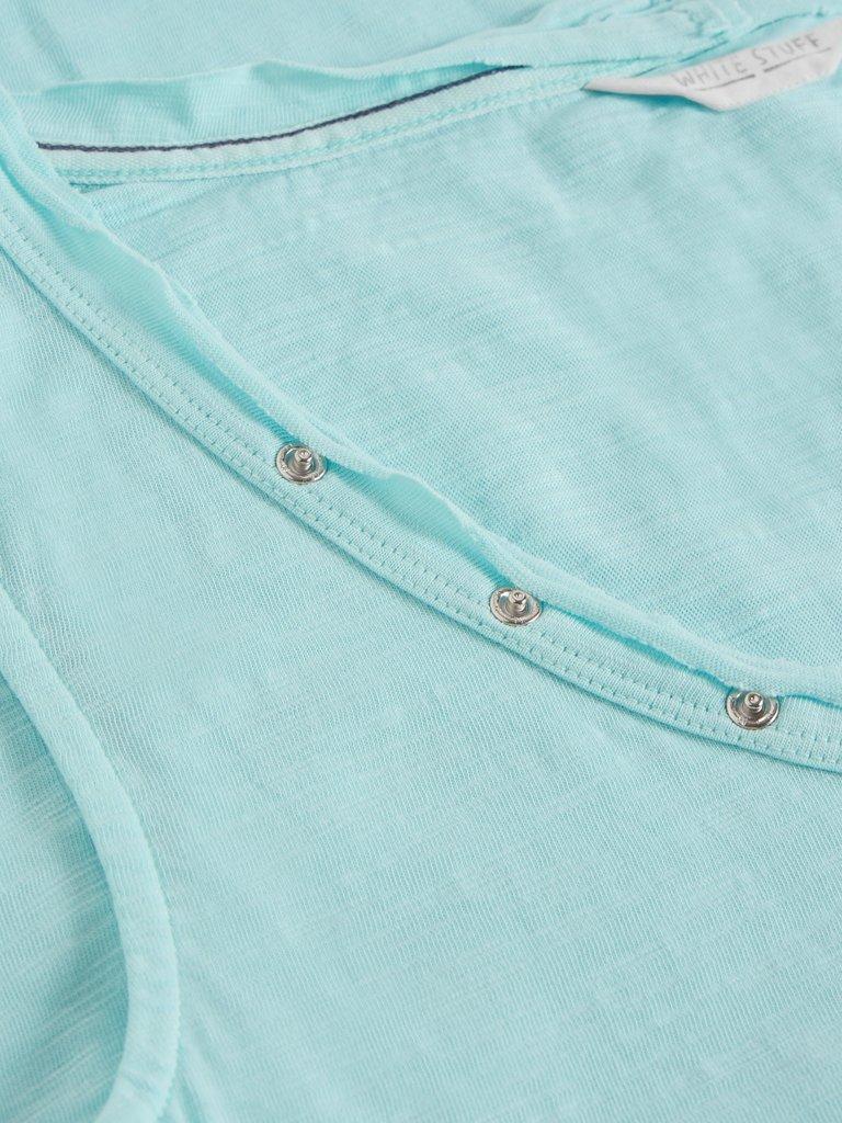 AVA VEST in LGT BLUE - FLAT DETAIL