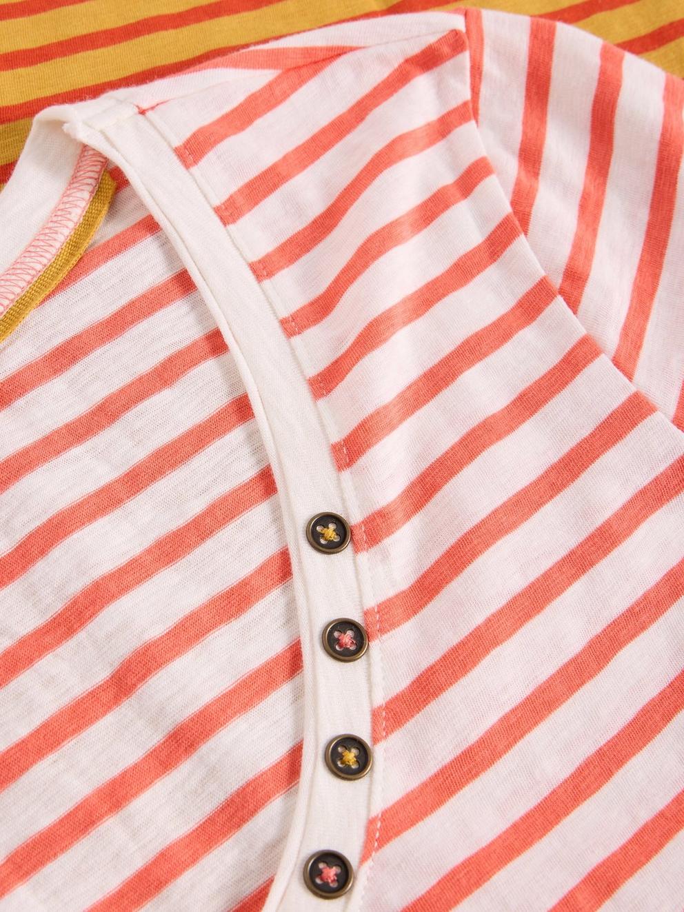 NADIA CREW NECK TEE in YELLOW MLT - FLAT DETAIL