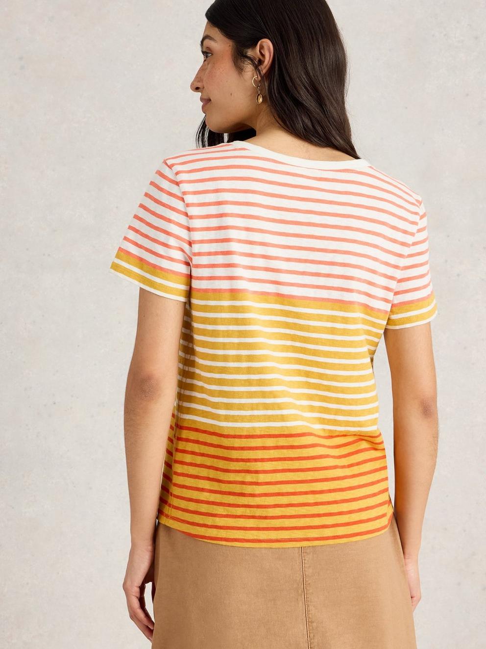 NADIA CREW NECK TEE in YELLOW MLT - MODEL BACK