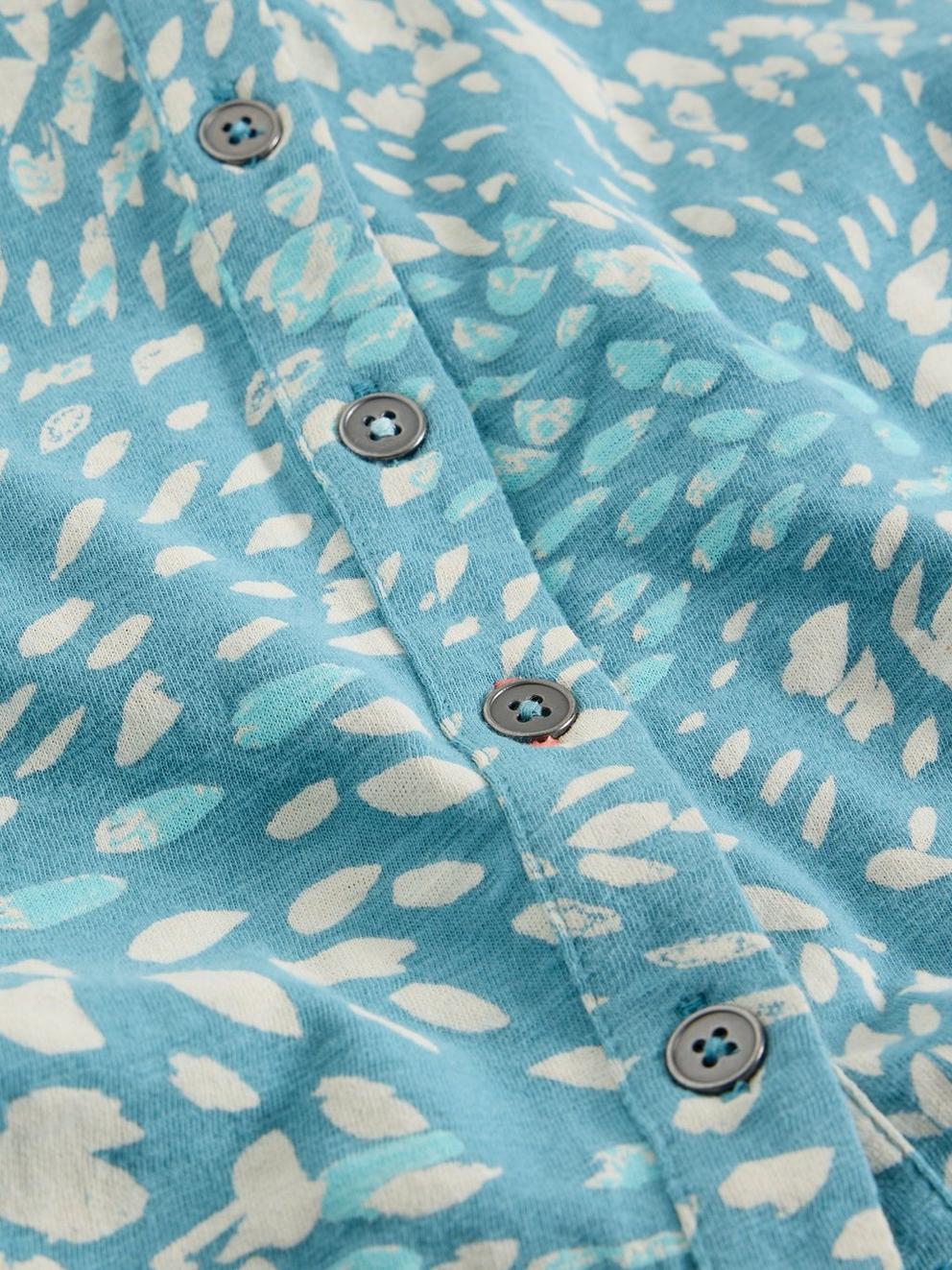 ANNIE SS JERSEY SHIRT in BLUE MLT - FLAT DETAIL