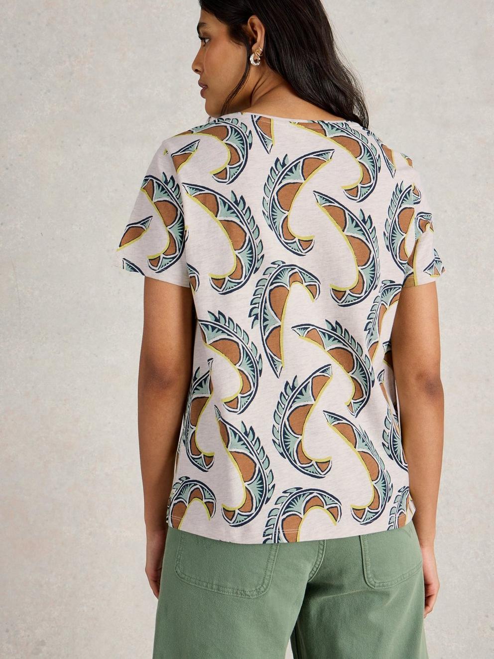 ABBIE SHORT SLEEVE CREW NECK TEE in NAT PR - MODEL BACK
