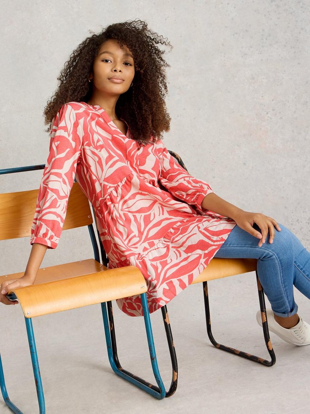 MARTA NOTCH NECK TUNIC in CORAL PR - LIFESTYLE